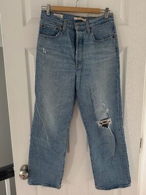 Levi’s Ribcage Ankle Straight Tango Fade Size 28